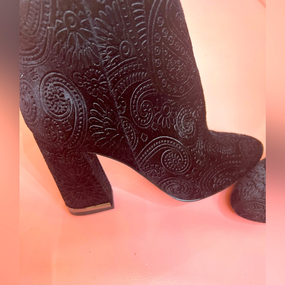 Who What Wear suede boots